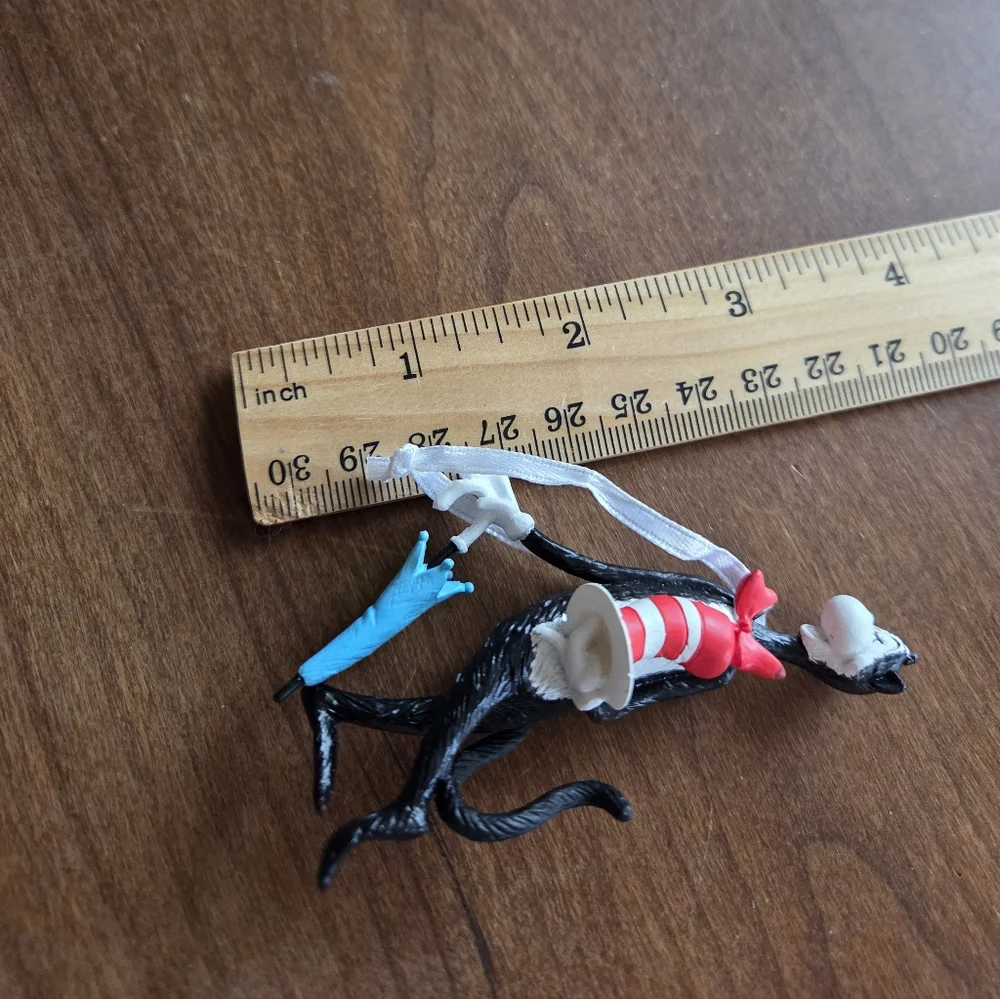 Dr Seuss Cat In The Hat Resin Ornament